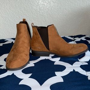 Primark Women's Suede Chelsea boots